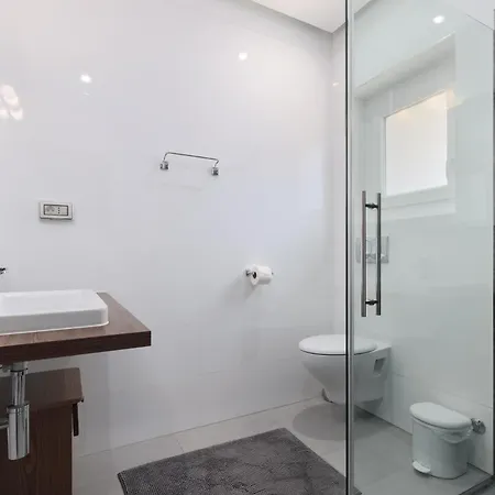 Apartamento Zely With Outdoor Pool *